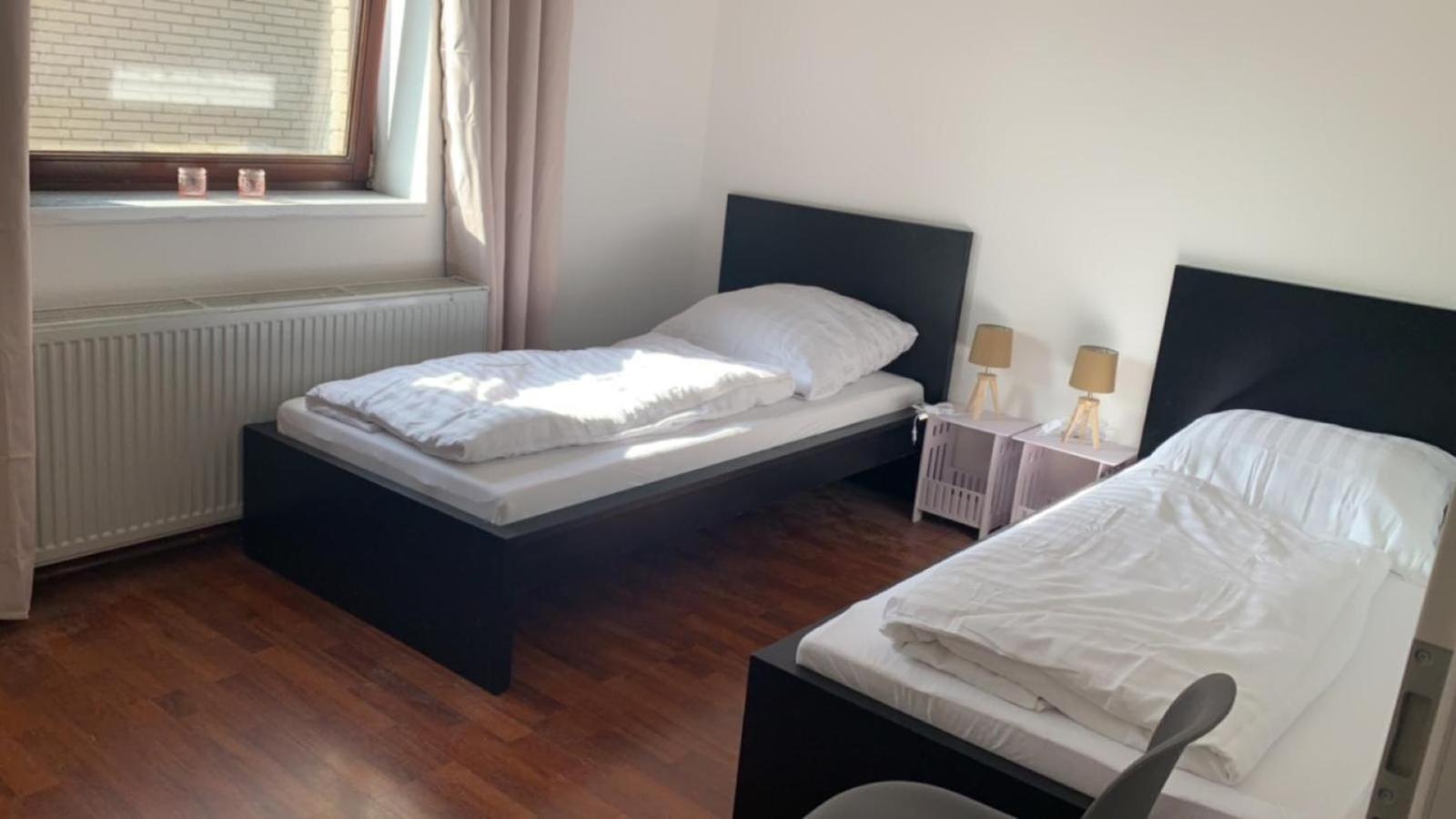 Zimmer In Wohnung, Monteure, Zentral, Enger Exterior foto